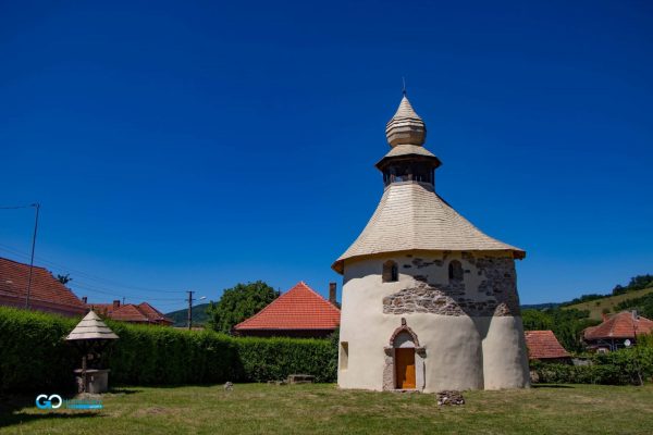 biserica rotonda obiectiv turistic geoagiu bai