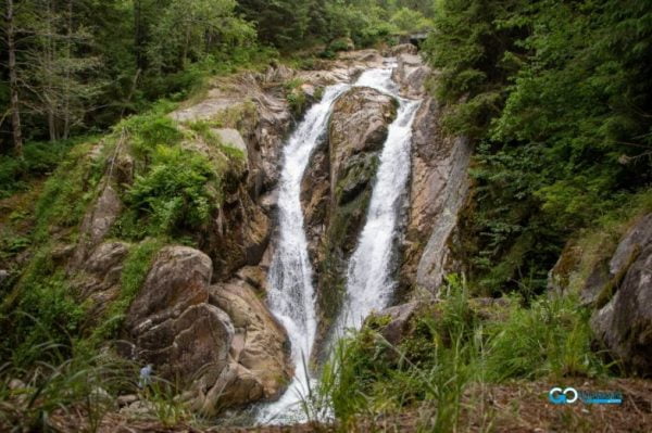 cascada lolaia un important obiectiv turistic din tara hategului