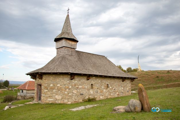 obiective turistice orastie muzeul satului traditional