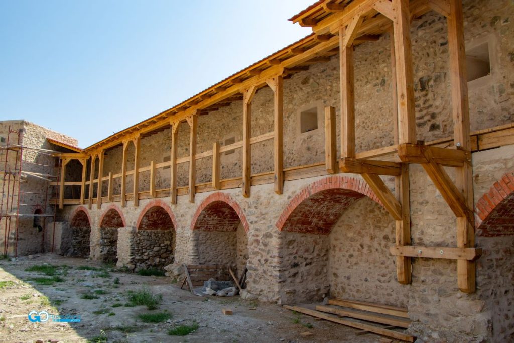 cetatea orastiei interior top obiective turistice județul hunedoara