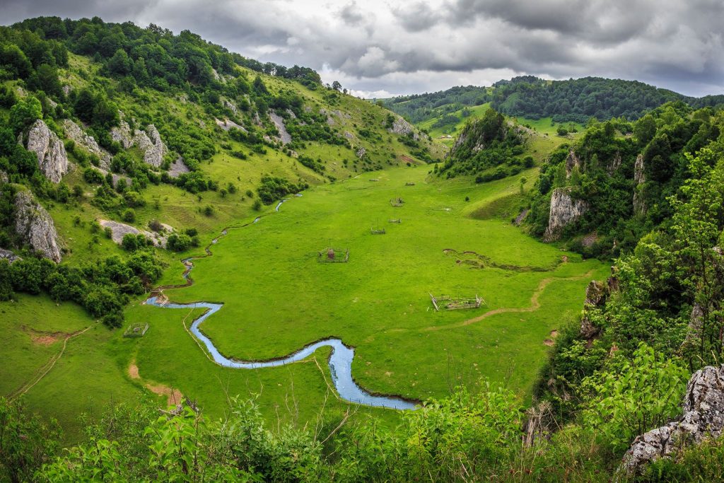 fundatura ponorului top obiective turistice județul hunedoara